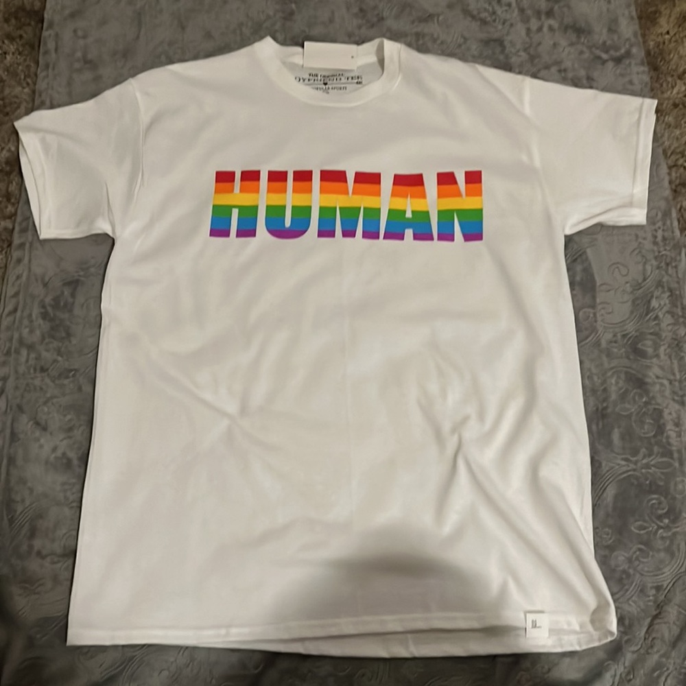 NWT HUMAN GRAPHIC  TEE MEDUIM ORIGINAL BOYFRIEND TEE WHITE/Multicolor gr…